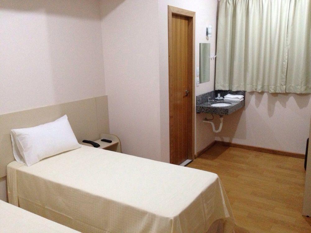 Vespasiano Hotel Telêmaco Borba Eksteriør billede